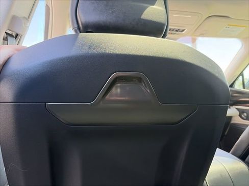 Used 2025 Lincoln Nautilus Premier w/ Equipment Group 102A image 24