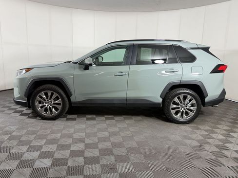 Used 2020 Toyota RAV4 XLE Premium FWD image 2
