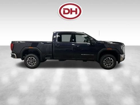 New 2026 GMC Sierra 2500 SLE w/ SLE Value Package; image 2