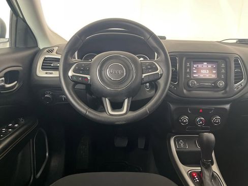 Used 2018 Jeep Compass Sport FWD image 33