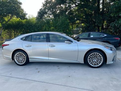 Certified 2025 Lexus LS 500 500 Base image 8
