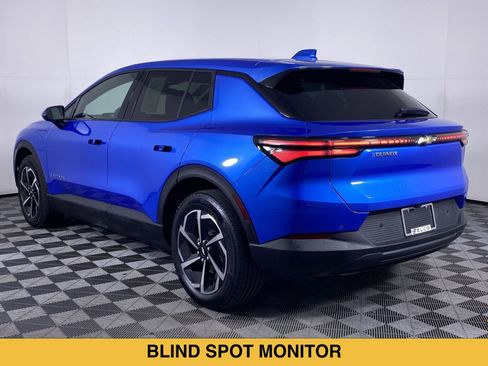 Certified 2025 Chevrolet Equinox EV LT FWD image 17