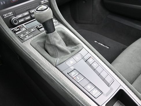 Certified 2025 Porsche 718 Boxster Spyder RS image 22