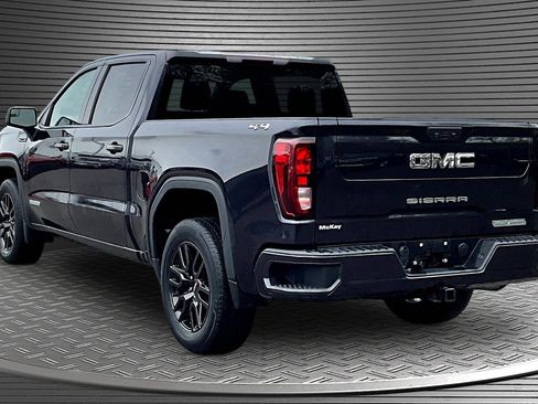Used 2022 GMC Sierra 1500 Elevation AWD/4WD image 4