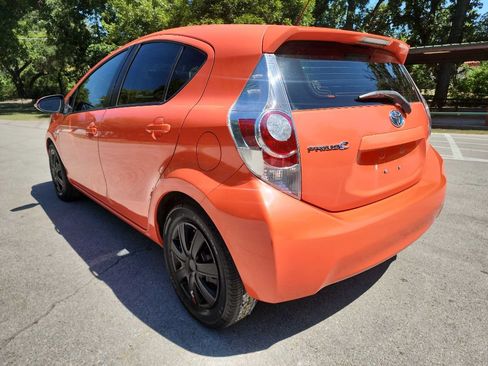 Used 2014 Toyota Prius C Two FWD image 5