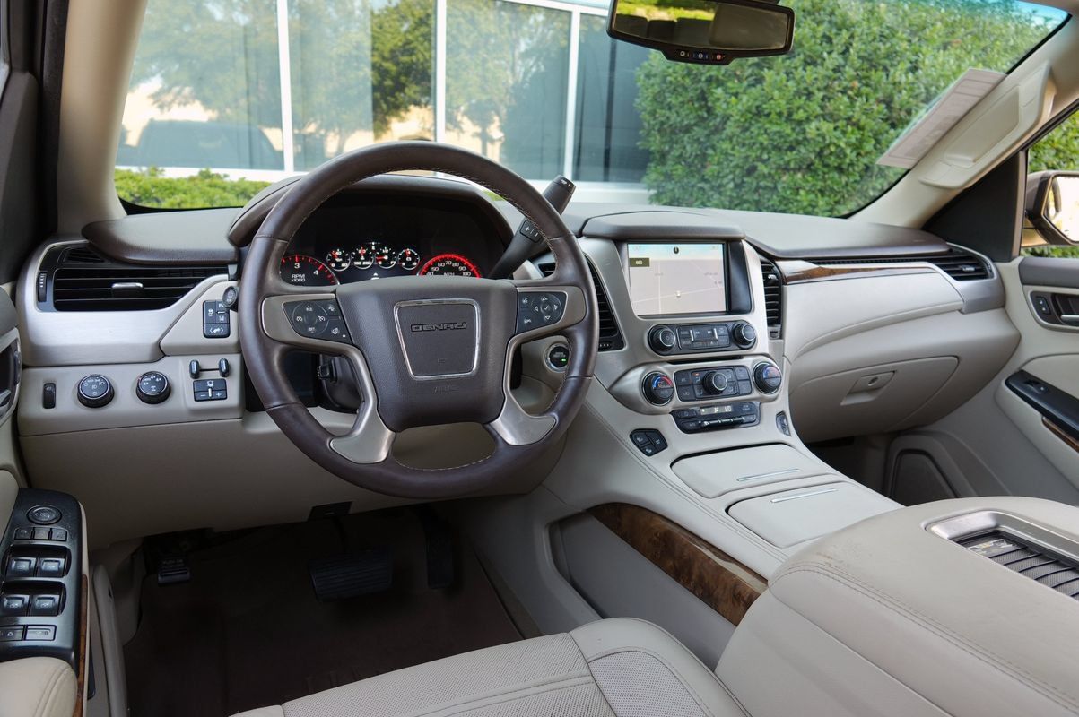 Used 2015 GMC Yukon Denali w/ Open Road Package AWD/4WD image 5