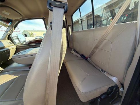 Used 2000 Ford F350 2WD SuperCab DRW Super Duty image 10