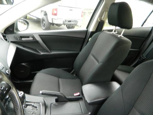 Used 2013 MAZDA MAZDA3 i Touring image 13