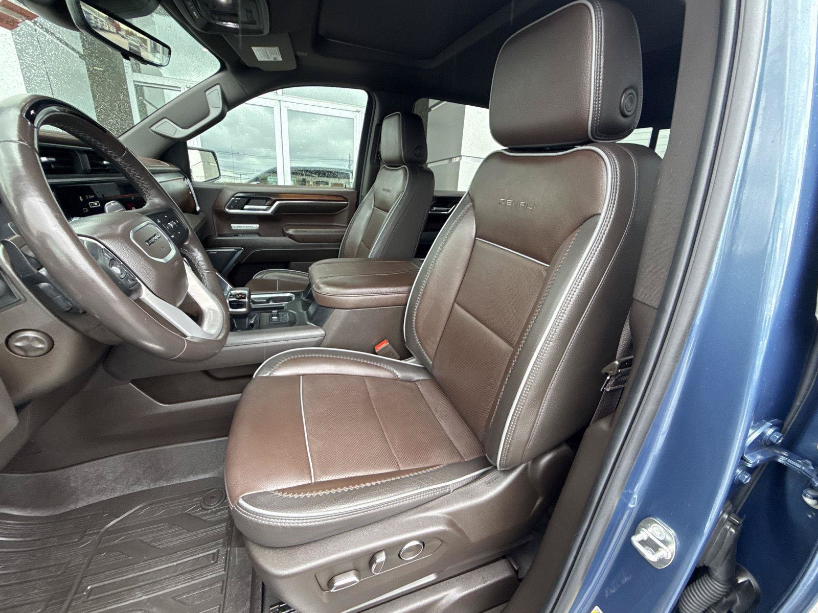 Used 2024 GMC Sierra 1500 Denali AWD/4WD image 16