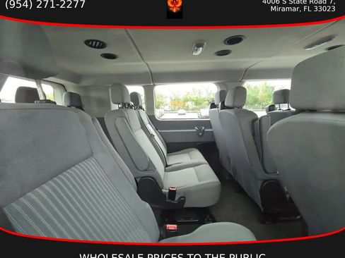 Used 2017 Ford Transit 350 XLT RWD image 2