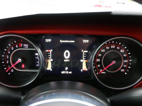 Used 2020 Jeep Gladiator Rubicon AWD/4WD image 28