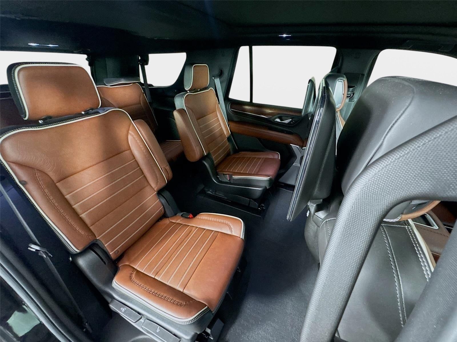 Used 2024 GMC Yukon Denali Ultimate AWD/4WD image 30