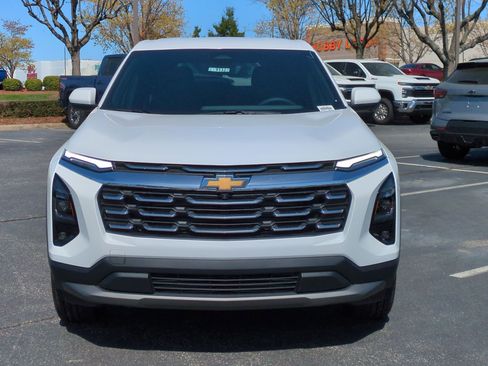 New 2026 Chevrolet Equinox LT FWD image 5