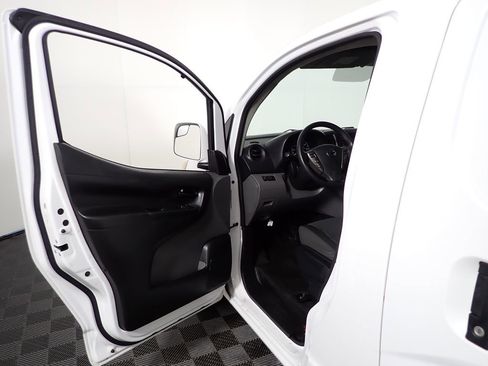 Used 2019 Nissan NV200 SV FWD image 18