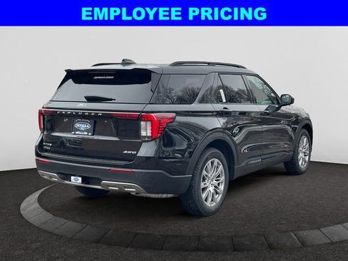 New 2026 Ford Explorer Active w/ Active Comfort Package AWD/4WD image 6