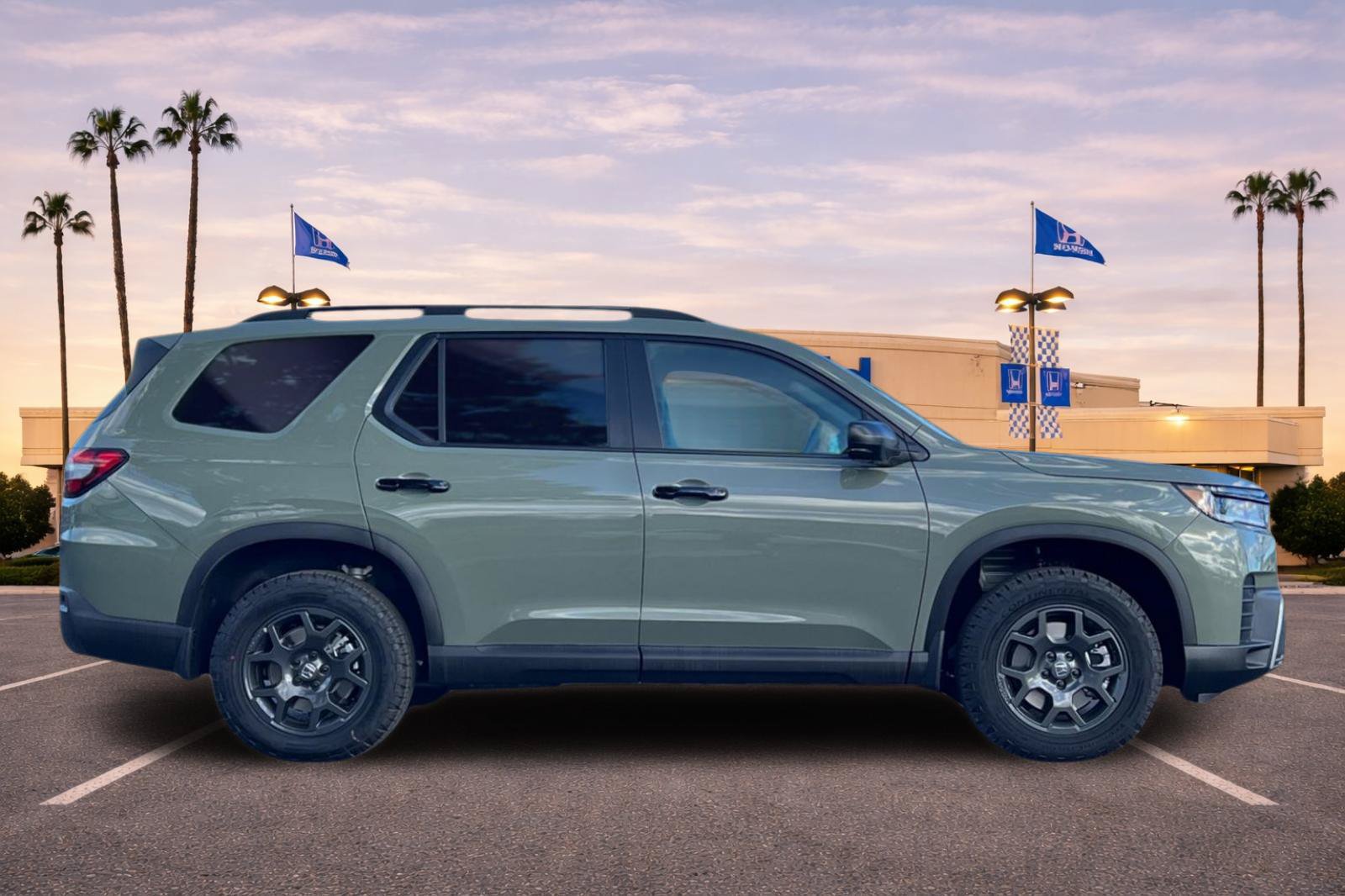 New 2026 Honda Pilot TrailSport image 3