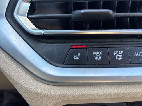 Used 2020 BMW 330i xDrive Sedan w/ Convenience Package image 6