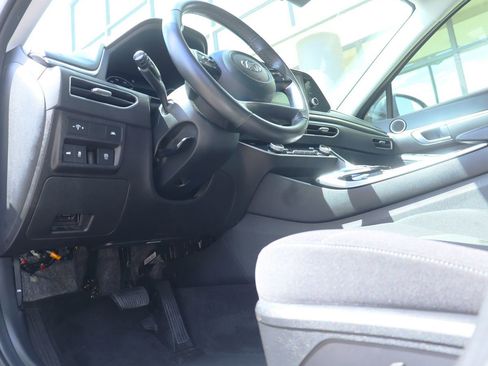 Used 2022 Hyundai Sonata SEL w/ Convenience Package image 40