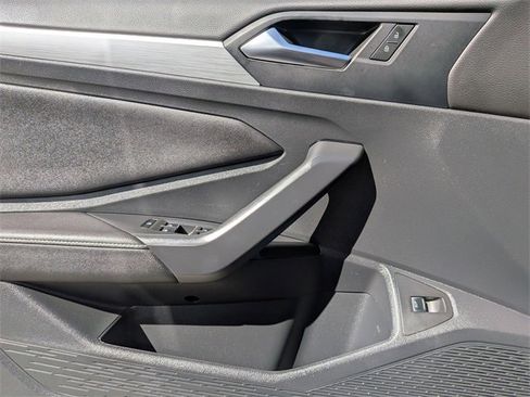 Certified 2025 Volkswagen Jetta Sport image 26