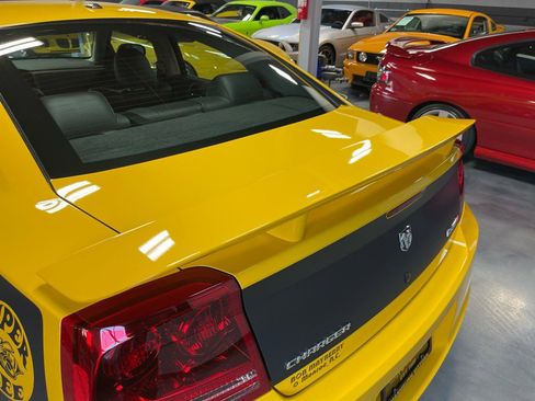 Used 2007 Dodge Charger SRT8 w/ SRT Option Group III image 22