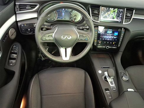 Certified 2022 INFINITI QX50 Essential image 13