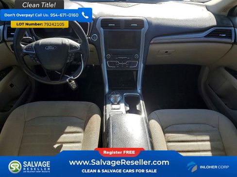 Used 2018 Ford Fusion SE image 11