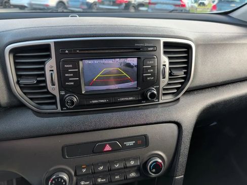 Used 2017 Kia Sportage LX image 22