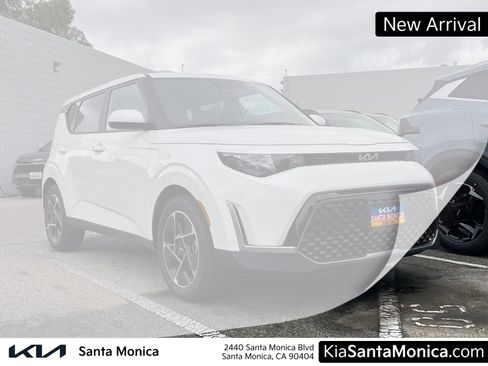 Certified 2025 Kia Soul EX image 1