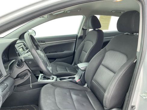 Used 2018 Hyundai Elantra SE w/ Cargo Package image 9