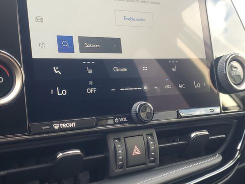 Used 2025 Lexus NX 250 FWD w/ Towing Package (2000 Lbs) image 28