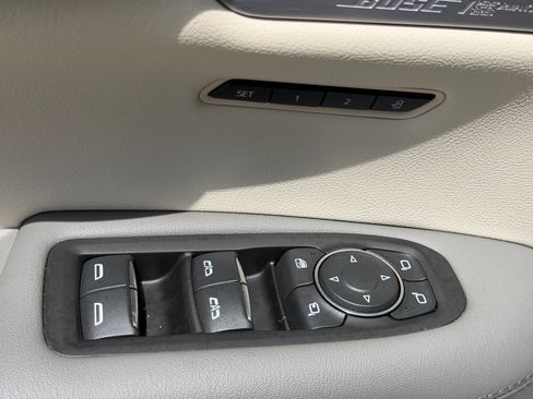 Certified 2023 Cadillac XT5 Premium Luxury FWD image 18