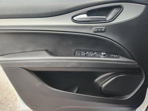 Used 2024 Alfa Romeo Stelvio Veloce image 21