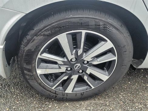 Certified 2025 Nissan Versa SV w/ Trunk Package image 8