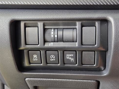 Certified 2023 Subaru Crosstrek 2.0i Premium image 35