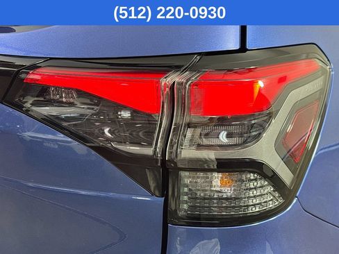 Used 2026 Subaru Forester Premium AWD/4WD image 34