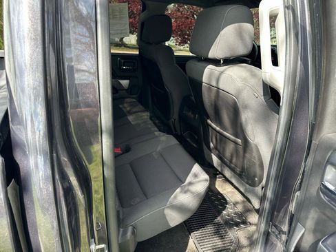 Used 2015 Chevrolet Silverado 1500 LT image 28