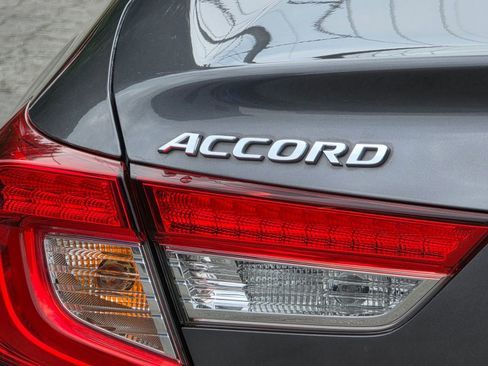 Used 2019 Honda Accord LX image 33