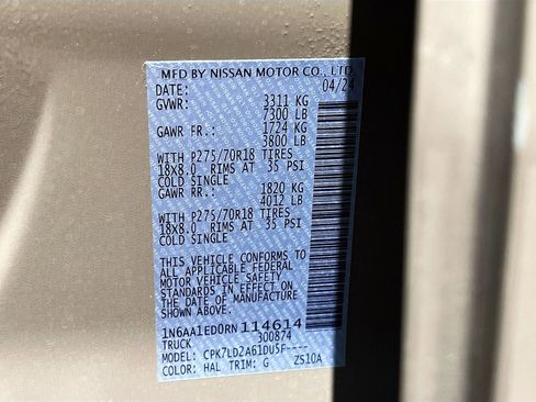 Used 2024 Nissan Titan PRO-4X w/ Pro-4x Convenience Package image 32