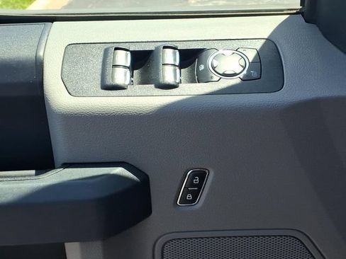 Used 2019 Ford F150 XL w/ Equipment Group 101A Mid AWD/4WD image 15