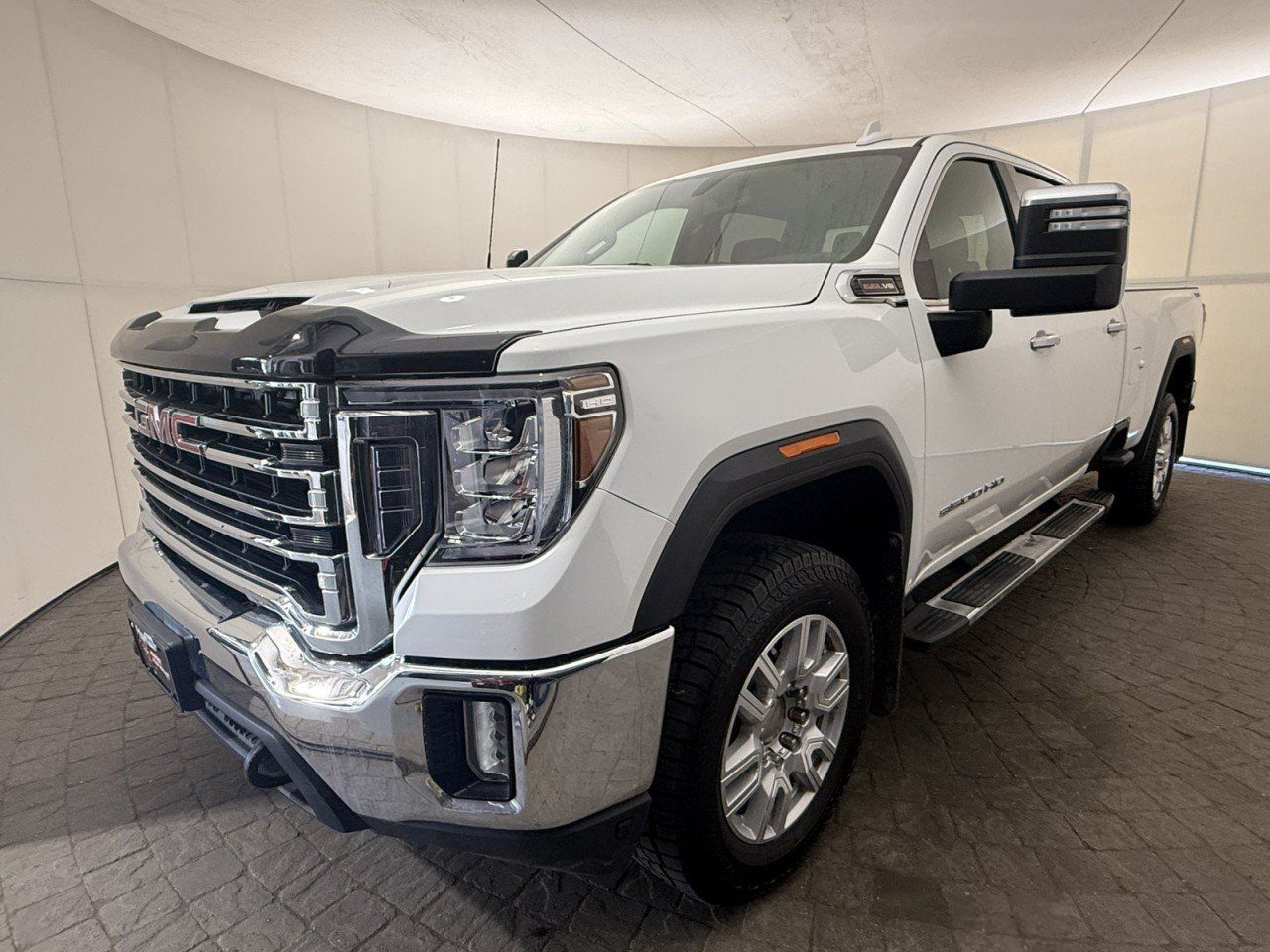 Used 2021 GMC Sierra 3500 SLT AWD/4WD image 3