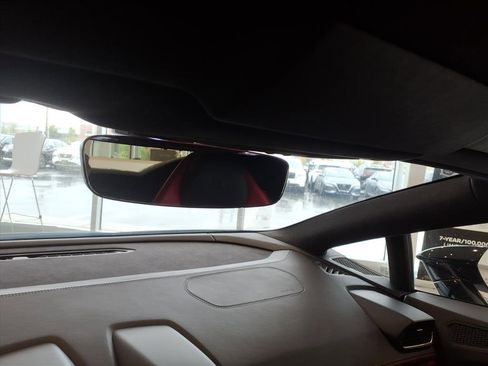 Used 2018 Lamborghini Huracan LP 580-2 image 28