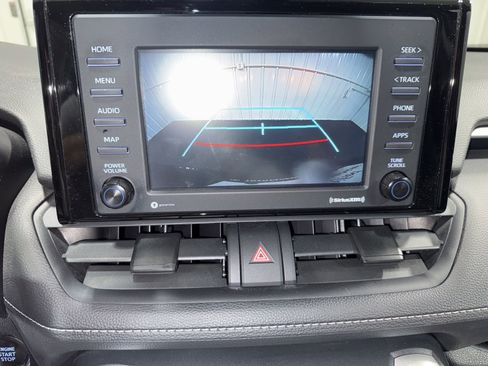 Used 2021 Toyota RAV4 XLE w/ Convenience Package image 22