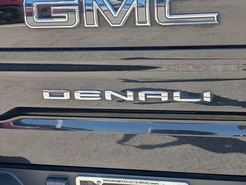 Used 2024 GMC Sierra 1500 Denali Ultimate AWD/4WD image 8
