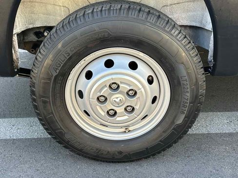 Used 2023 RAM ProMaster 2500 FWD image 50