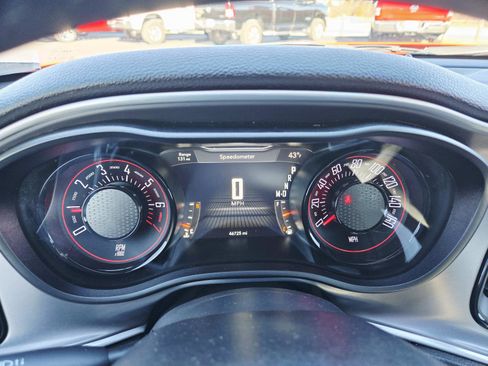 Used 2019 Dodge Challenger SXT w/ Blacktop Package image 23