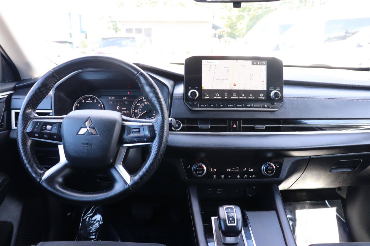 Used 2024 Mitsubishi Outlander FWD image 19