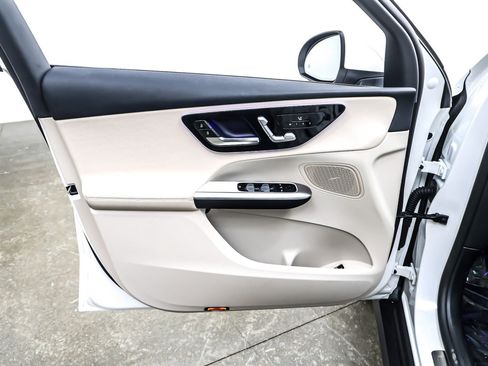 Certified 2025 Mercedes-Benz GLC 350e 4MATIC image 23
