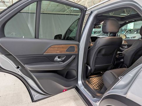 Used 2025 Mercedes-Benz GLE 350 4MATIC image 20