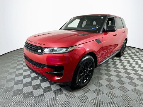 Used 2025 Land Rover Range Rover Sport SE AWD/4WD image 3