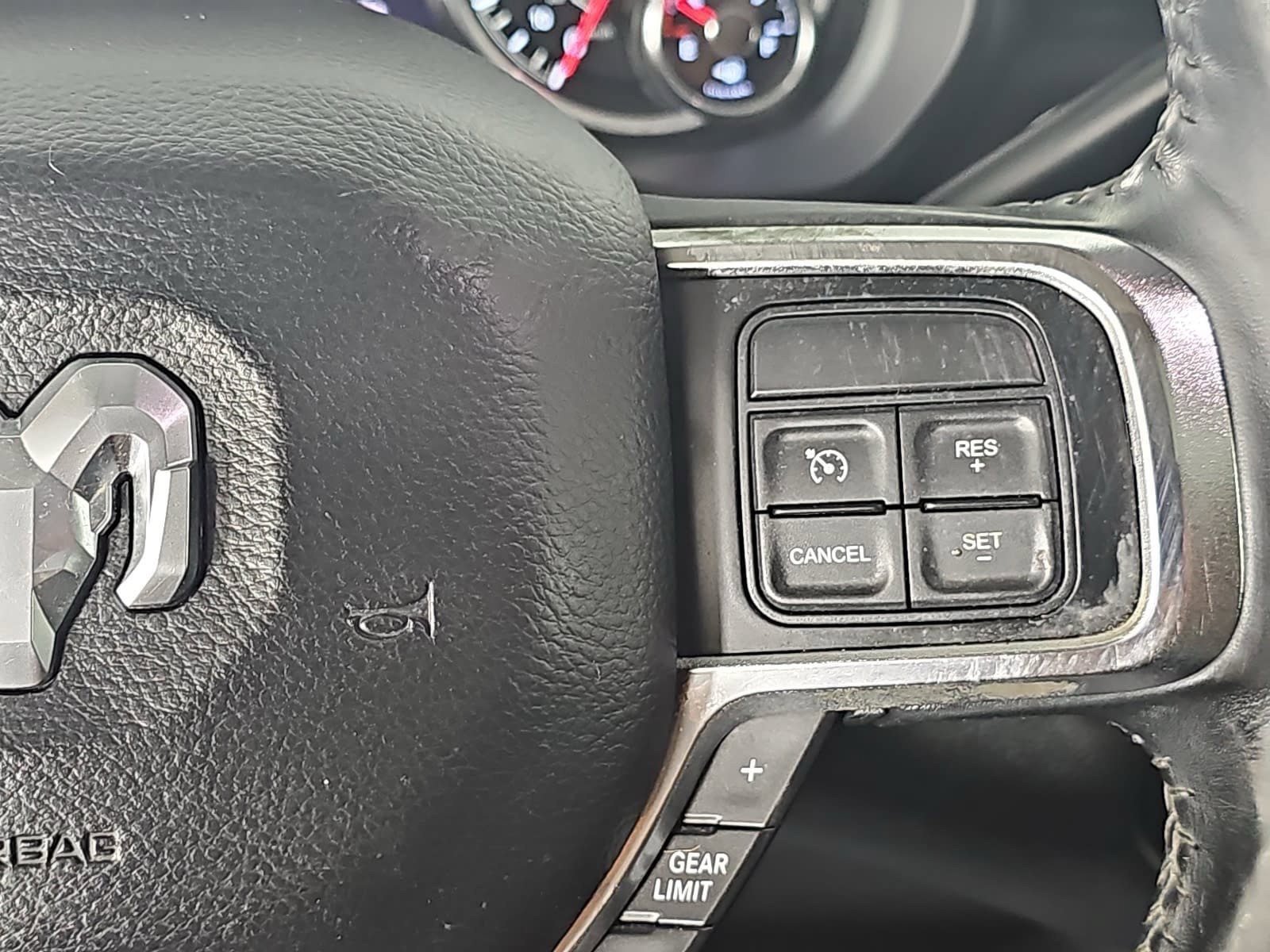 Used 2019 RAM 2500 Laramie AWD/4WD image 5
